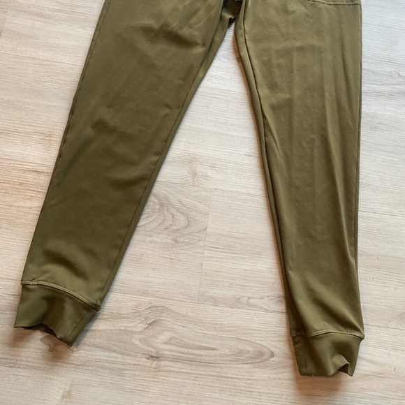 Zyia Active Olive Unwind Joggers - Picture 2 of 6